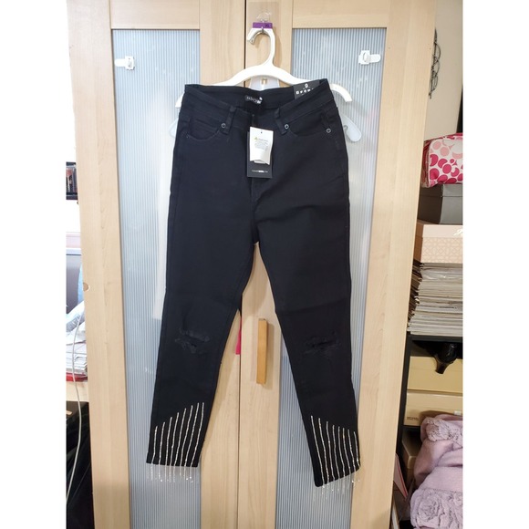 NWT Fashion Nova Jeans, blak color. size 9 - Picture 1 of 8
